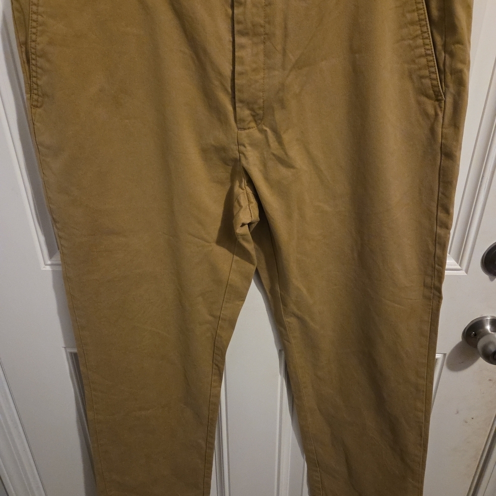 Men's Classic Tan Chinos